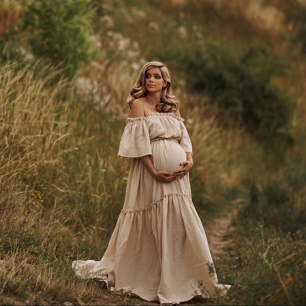 Boho maternity dress for maternity photos!